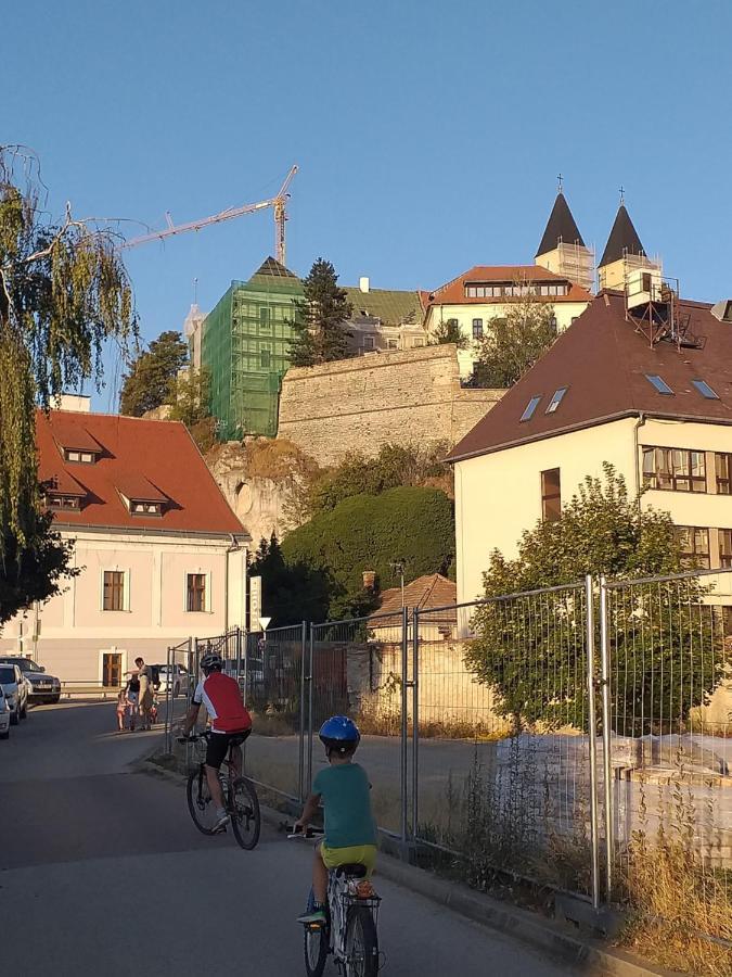 Galéria Apartman Veszprém Exterior foto